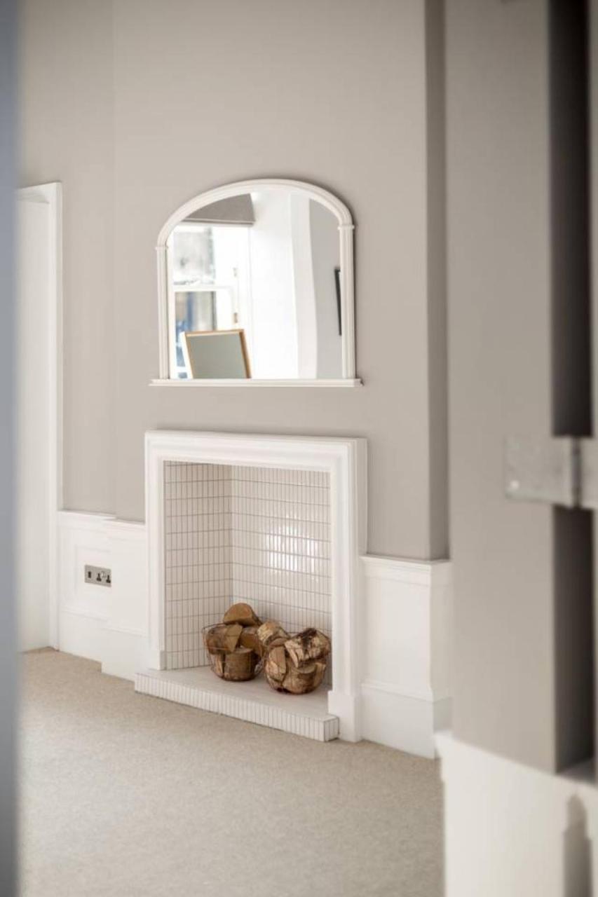 אדינבורו Joivy Spacious And Bright 1Bed Apt, Short Walk From Princes Street מראה חיצוני תמונה